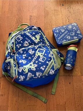 Backpack with lunchbox and water bottle - used